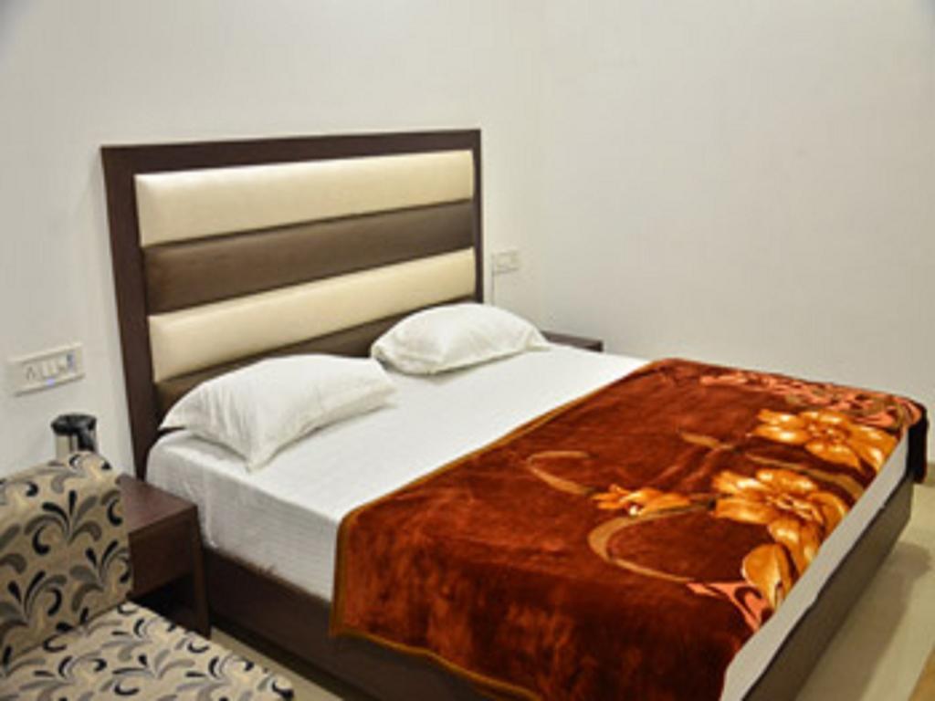 Hotel Popular アムリトサル 部屋 写真